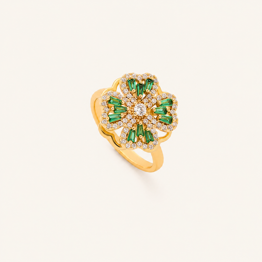 Liesel Gold Emerald Clover Ring