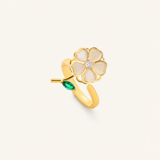 Linnea Gold Emerald Flower Ring