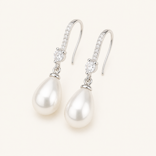 Iseult White Gold Pearl Earrings