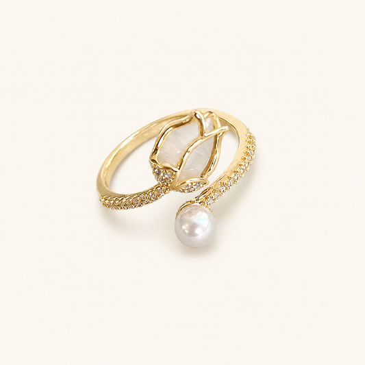 Filippa Gold Pearl Tulip Ring