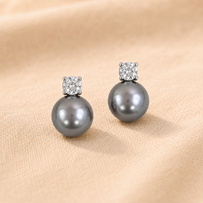 Flora White Gold Pearl Earrings