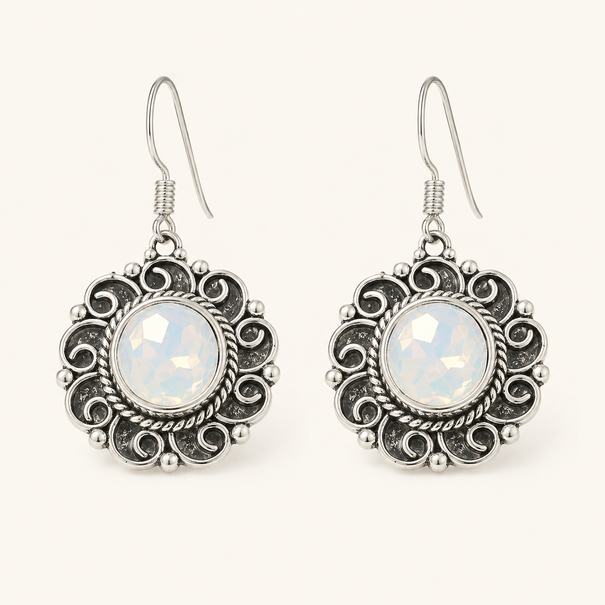 Ilaria White Gold Pearl Earrings