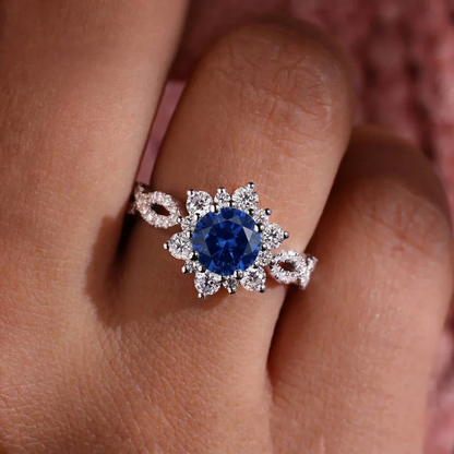 Filomena White Gold Sapphire Ring