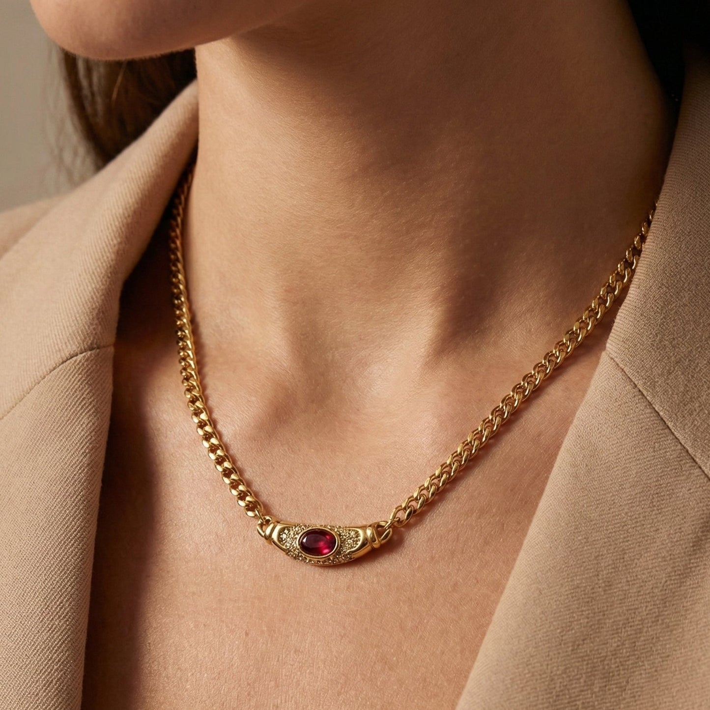 VINTAGE ISABELLA NECKLACE