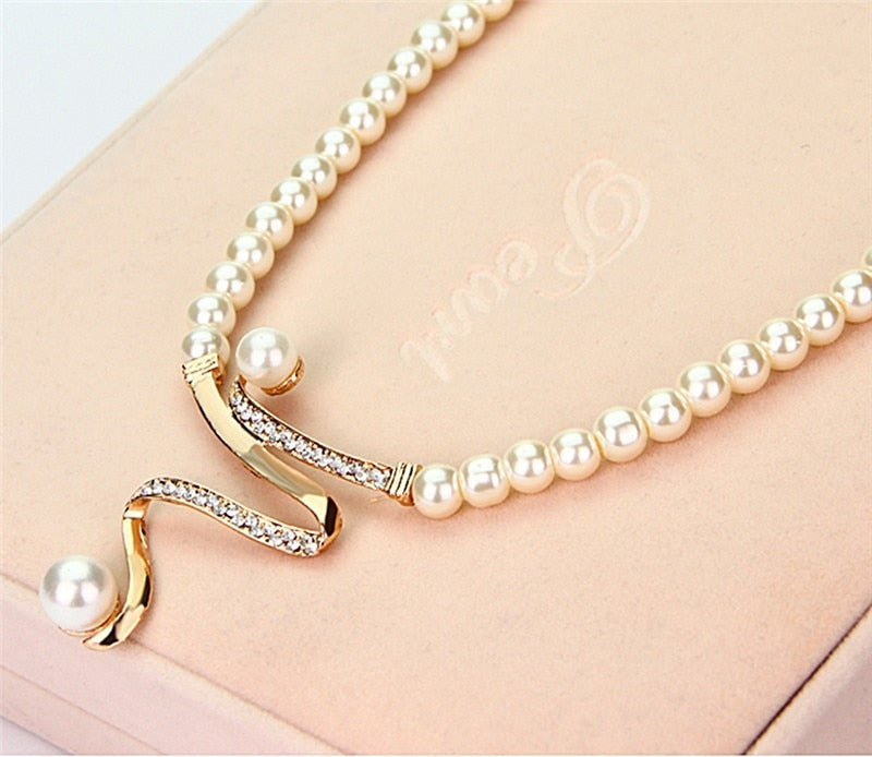 Quintana Pearl Set