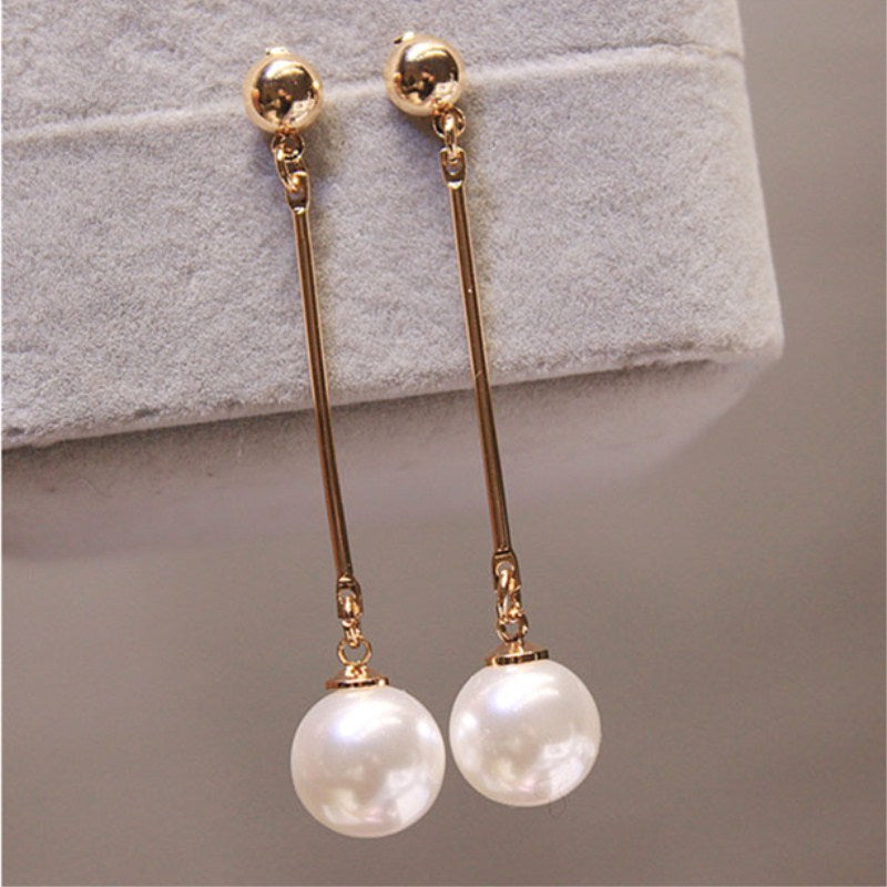 Rosamund Pearl Earrings