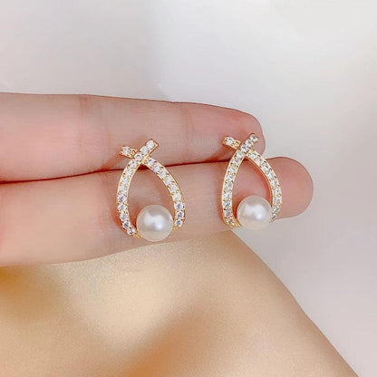 Zaria Pearl Earrings