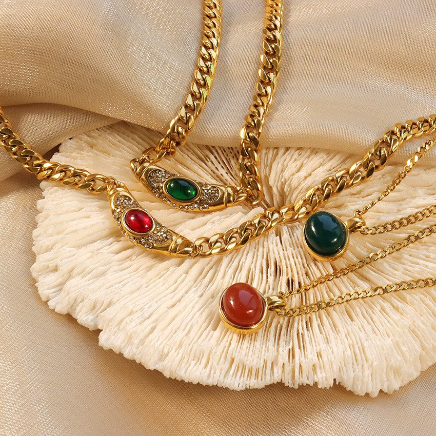 VINTAGE ISABELLA NECKLACE