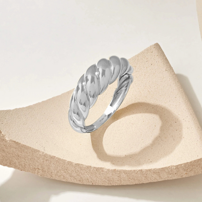 Mathilde White Gold Croissant Ring
