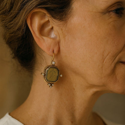 Ines Vintage Pearl Earrings