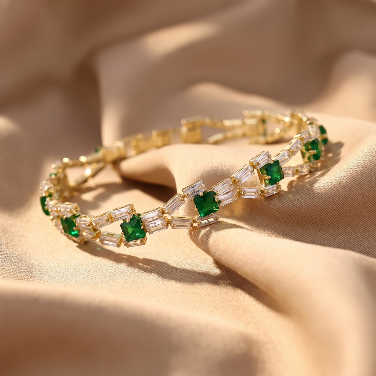 Faye Gold Tennis Bracelet - lifestyle