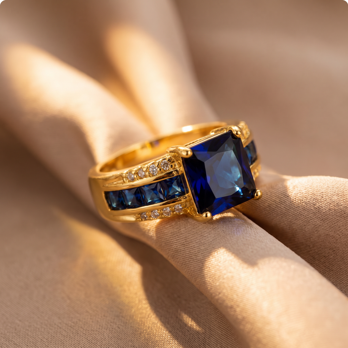 Kassira Ring - lifestyle