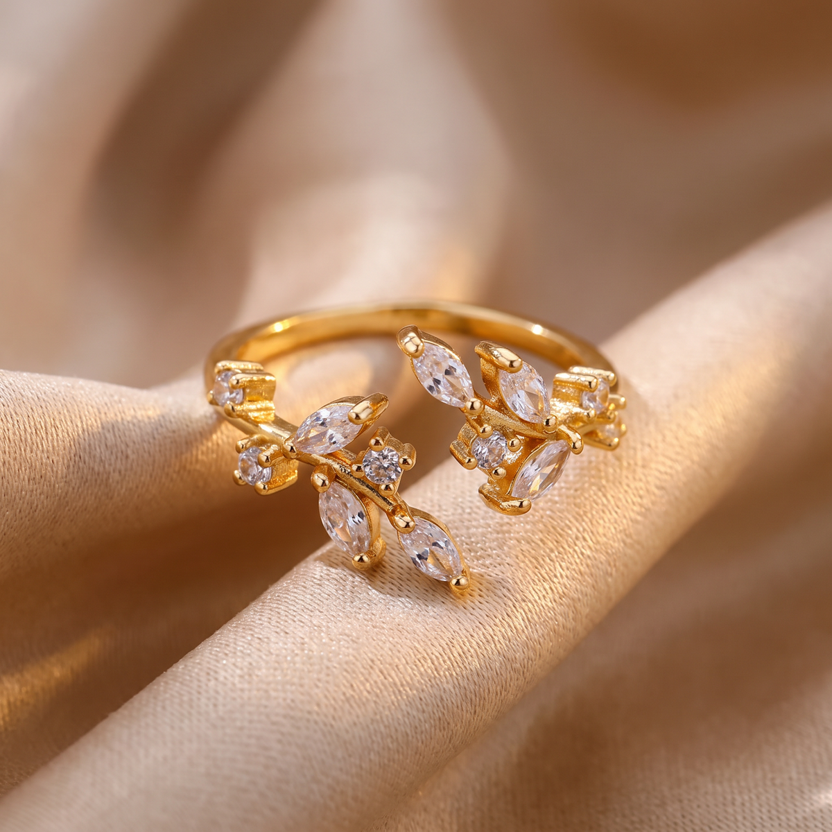 Ximena Gold Leaf Ring - lifestyle