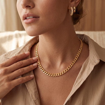 Zara Classic Curb Necklace - worn