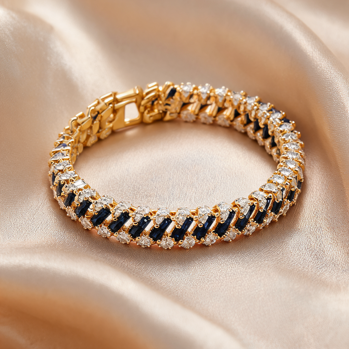 Fiamma Gold Sapphire Bracelet