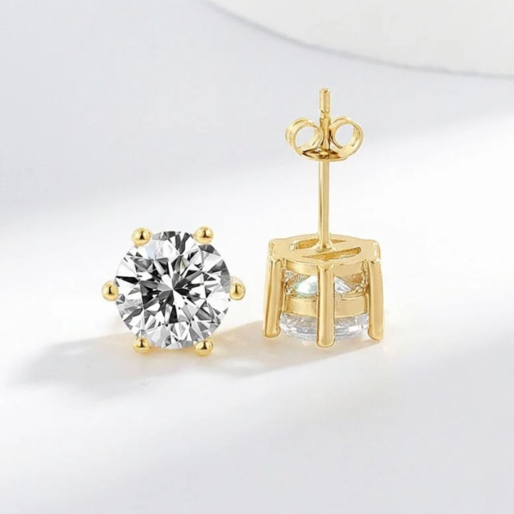 Tera Diamond Stud Earrings